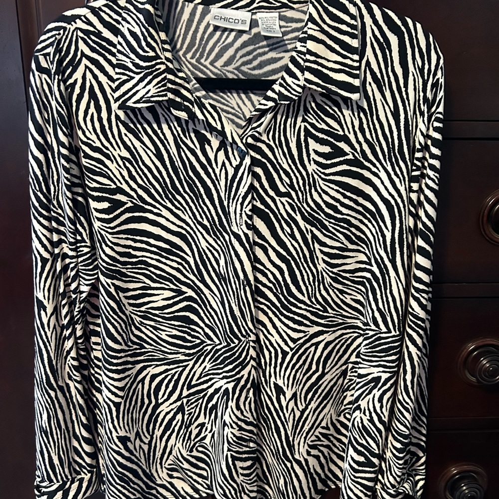 Chico’s Zebra print blouse size 2